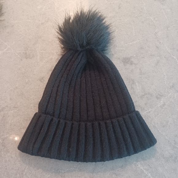 Cute Toque Set - Picture 3 of 3